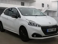 White Used 2017 Peugeot 208 Hatchback | £4,695 (Good price)
