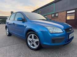 Blue Used 2006 Ford Focus Hatchback | £2,495 (A bit pricey)