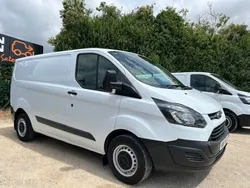 White Used 2017 Ford Transit Custom Van | £8,450 (Super price)