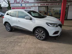 Glacier white Used 2019 Renault Kadjar Version S SUV | £12,995 (Fair price)