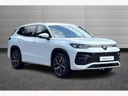 White Used 2025 VW Tayron R-line SUV | £39,990 (Fair price)