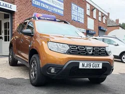 Orange Used 2019 Dacia Duster Essentiel SUV | £7,995 (Fair price)