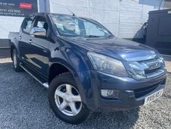 Blue Used 2015 Isuzu D-Max Pickup | £9,985 (Fair price)