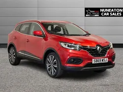Red Used 2020 Renault Kadjar Iconic SUV | £10,300 (Good price)