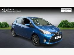 Blue Used 2017 Toyota Yaris Hatchback | £7,260 (Fair price)