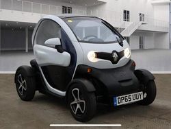 White Used 2016 Renault Twizy Dynamique Hatchback | £7,995