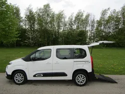 White Used 2022 Citroën Berlingo Feel MPV | £14,950 (Fair price)