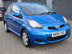 Blue Used 2009 Toyota Aygo Hatchback | £1,795 (Good price)
