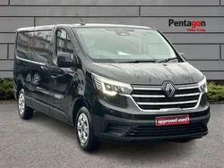 Black New 2024 Renault Trafic Van | £30,888