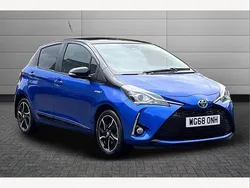 Blue Used 2019 Toyota Yaris Hybrid Hatchback | £14,295 (Fair price)