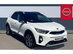 White Used 2019 Kia Stonic 4 SUV | £11,299 (Fair price)