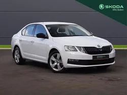 White Used 2020 Skoda Octavia SE Hatchback | £10,395 (Good price)