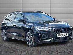 Agate black Used 2022 Ford Focus ST-Line Estate | £17,675 (Fair price)