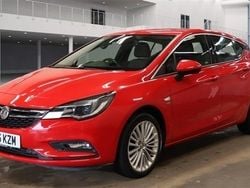 Red Used 2016 Vauxhall Astra Elite Hatchback | £8,499 (Fair price)