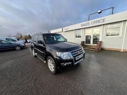 Black Used 2017 Mitsubishi Shogun SUV | £15,750 (Super price)