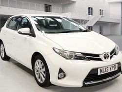 Used 2013 Toyota Auris | £7,999 (Fair price)