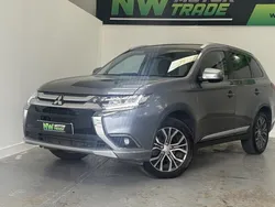 Grey Used 2018 Mitsubishi Outlander SUV | £12,490 (Fair price)
