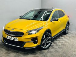 Yellow Used 2019 Kia XCeed First Edition SUV | £11,990 (Fair price)