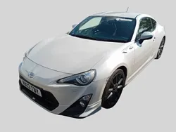 White Used 2013 Toyota GT86 GT Coupe | £16,990