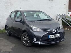 Grey Used 2015 Toyota Yaris Hatchback | £8,000 (Fair price)