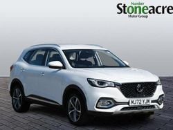 White Used 2022 MG HS Excite SUV | £13,999 (Fair price)