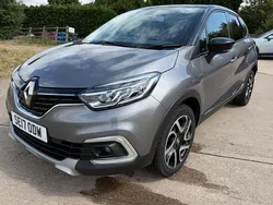 Grey/black Used 2017 Renault Captur Dynamique SUV | £7,250 (Fair price)