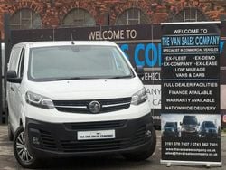 White Used 2021 Vauxhall Vivaro S Van | £11,944 (Fair price)