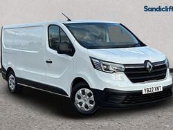 White Used 2022 Renault Trafic Van | £13,030 (Good price)