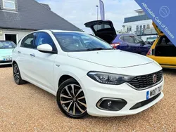 White Used 2017 Fiat Tipo Lounge Hatchback | £6,495 (Fair price)