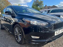 Black Used 2017 Ford Focus ST-Line Hatchback | £8,995 (Good price)