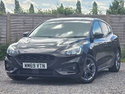 Black Used 2020 Ford Focus ST-Line Hatchback | £9,990 (Fair price)
