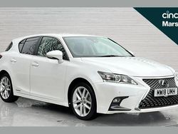 White Used 2018 Lexus CT200h Luxury Line Hatchback | £12,616 (Fair price)