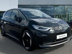 Grenadilla black metallic Used 2025 VW ID.3 Pro Hatchback | £27,425