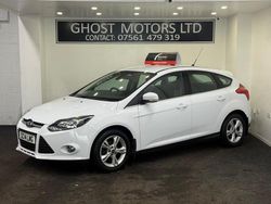 White Used 2014 Ford Focus Zetec Hatchback | £3,595 (Fair price)