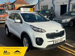 White Used 2017 Kia Sportage SUV | £8,395 (Fair price)
