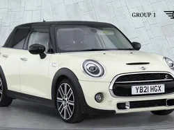 White Used 2021 Mini Cooper S Exclusive Hatchback | £19,295 (Fair price)