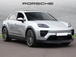 Silver Used 2025 Porsche Macan SUV | £69,690 (Super price)
