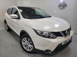 White Used 2014 Nissan Qashqai Acenta Premium SUV | £6,499 (Fair price)