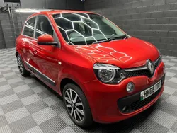 Red Used 2015 Renault Twingo Dynamique Hatchback | £3,995 (Fair price)