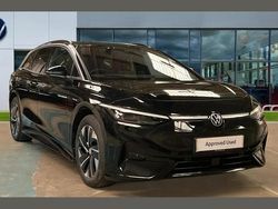 Grenadilla black metallic Used 2025 VW ID.7 Pro Sedan | £36,500 (Super price)