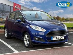 Blue Used 2015 Ford Fiesta Zetec Hatchback | £5,490 (Fair price)