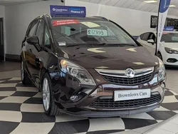 Brown Used 2016 Vauxhall Zafira SRi MPV | £7,995 (Expensive)