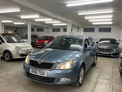 Grey Used 2011 Skoda Octavia Elegance Estate | £3,995 (Fair price)