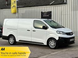 White Used 2020 Vauxhall Vivaro S Van | £9,490 (Fair price)
