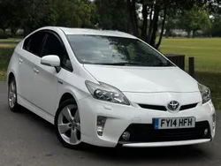 White Used 2014 Toyota Prius Hatchback | £3,995 (Good price)