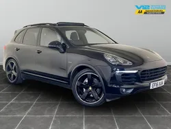Black Used 2016 Porsche Cayenne SUV | £20,495 (Good price)