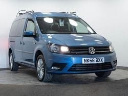 Blue Used 2018 VW Caddy Maxi Life Life MPV | £9,750 (Good price)