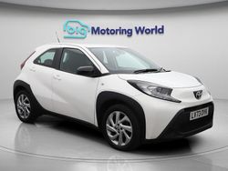 White Used 2023 Toyota Aygo X PURE SUV | £11,600