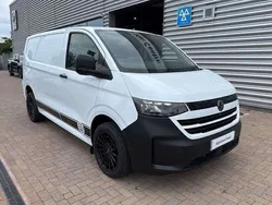 White New 2025 VW T6.1 Van | £32,388 (Fair price)