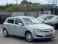 Silver Used 2010 Vauxhall Astra Hatchback | £1,595 (Super price)